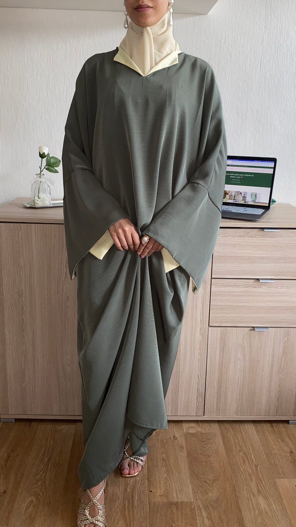 Robe Huda